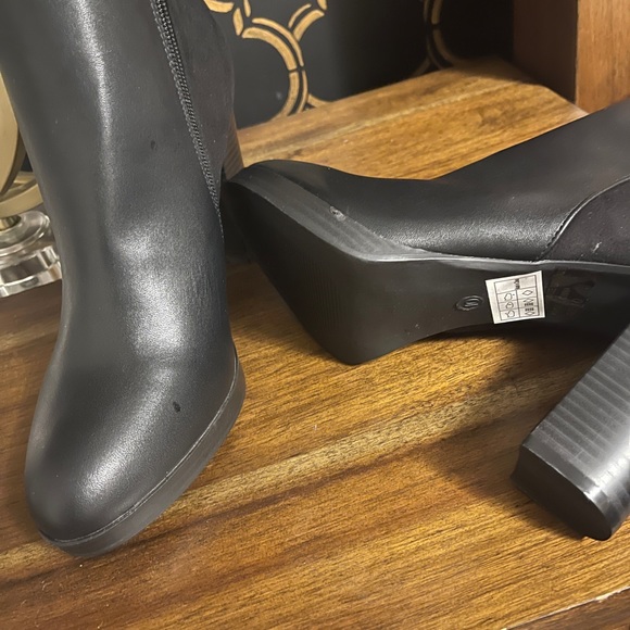 Shein bootie size 10 - Picture 2 of 3